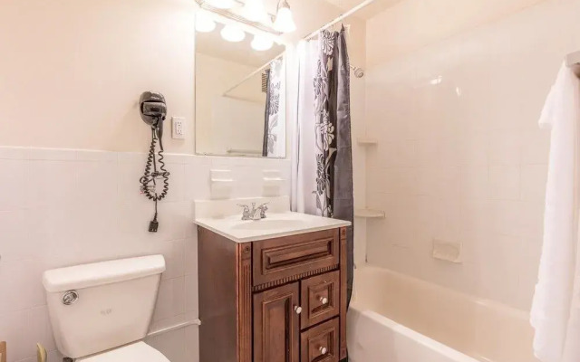 Global Luxury Suites at Longwood