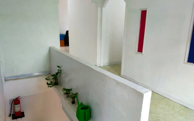 Ombai Guest House 27 Syariah RedPartner