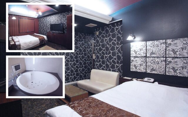 Hotel Carneval - Adults Only