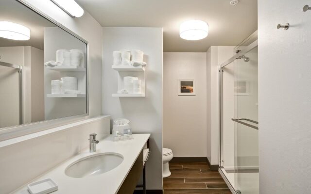 Hampton Inn Livonia Detroit