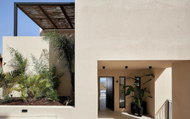 The Nook -luxury Living at the Edge of Tranquility