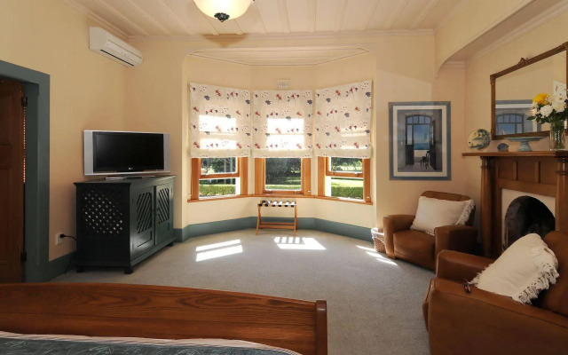 Oak Lane Lodge
