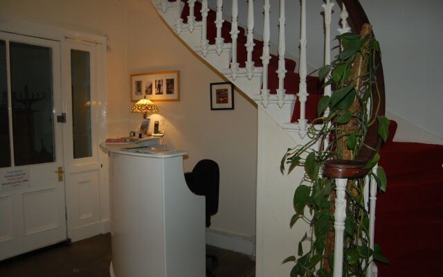 Emmaus Guest House Edinburgh