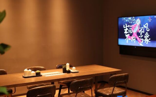 Ethos Hotel Wuhan Riverside