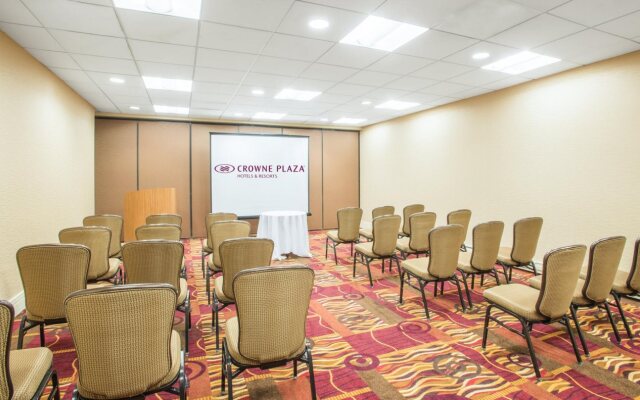 Four Points by Sheraton Boston Newton