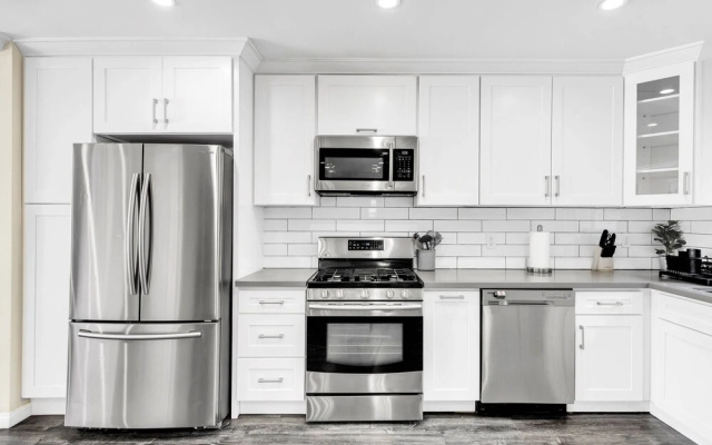 Martha by Avantstay Brand New LA Valley Home