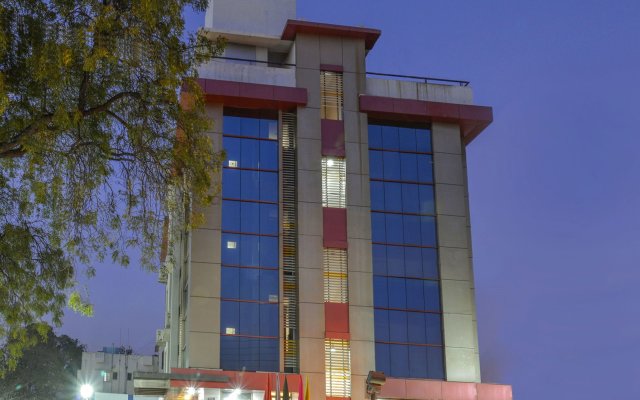 OYO 4198 Hotel Shri Sai Murli