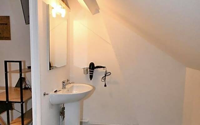 Chambre d'Hôtel Tout Confort Sécurisée