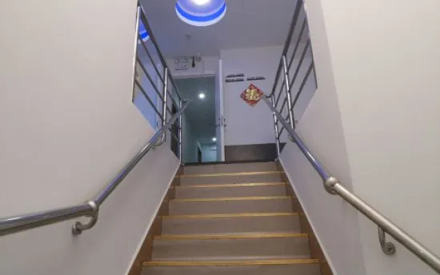 Barbile E-sports Hotel
