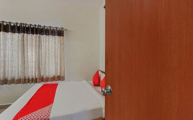 Oyo 24783 Mishra Residency