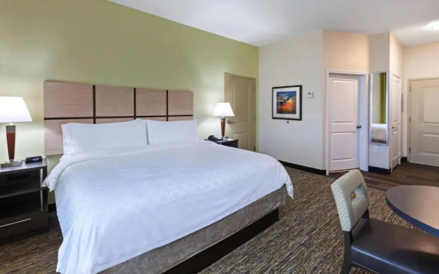 Candlewood Suites - Midland Sw