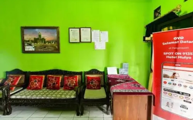 SPOT ON 91357 Hotel Mulyo