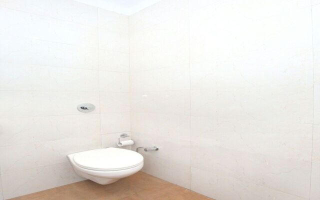 OYO 11680 Hotel Grand Star