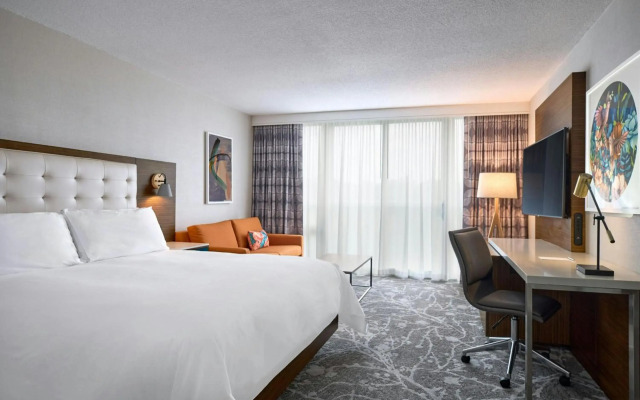 Renaissance Meadowlands Hotel