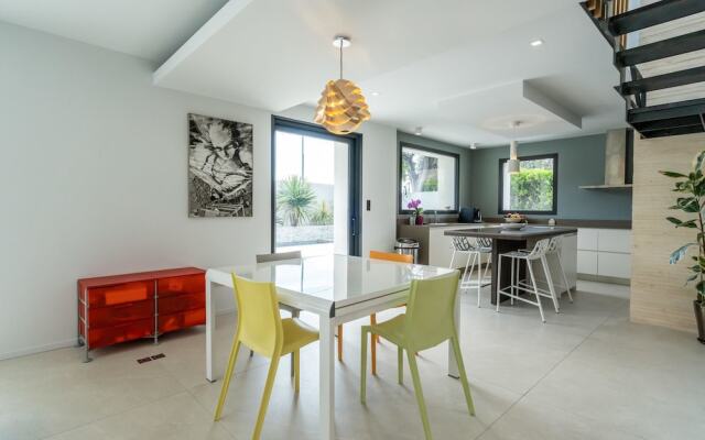 Superbe villa moderne avec piscine à Marseille