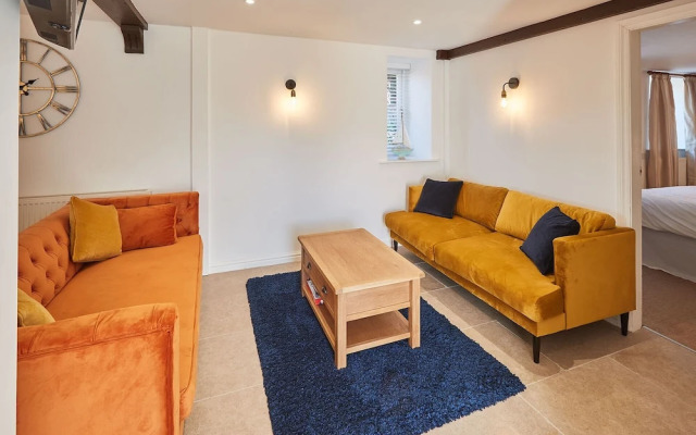 Host Stay The Granary