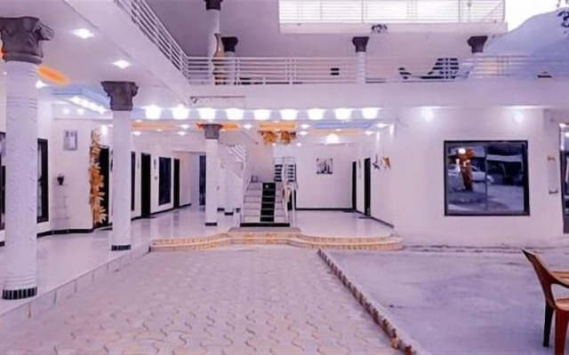 Pameer Continental Hotel and Restaurant