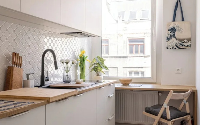 RentPlanet - Apartament Nowowiejska