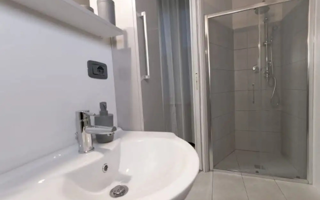 Boulevard 900 - Comfort and Style - Entire Structure 12 Beds