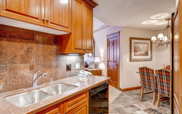 Copper One at Center Village by Copper Mountain Lodging