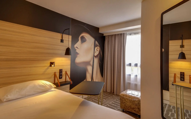 ibis Styles Laval Centre Gare