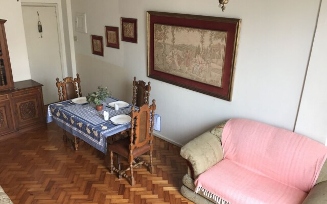 CaviRio - 3 Quartos Vista Praia (SF701)