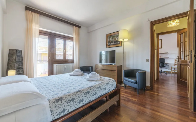 Portaportese Wooden Flat