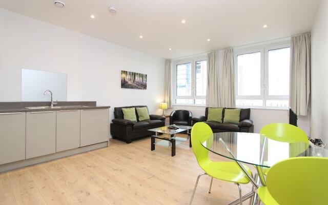Ringside Apartments