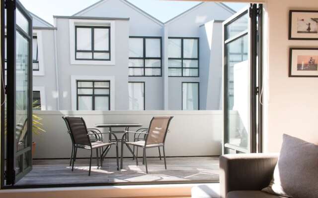 Stylish 2 Bedroom Townhouse in Heart of Ponsonby