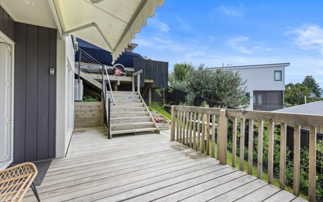 Sensational North Shore Retreat -Netflix