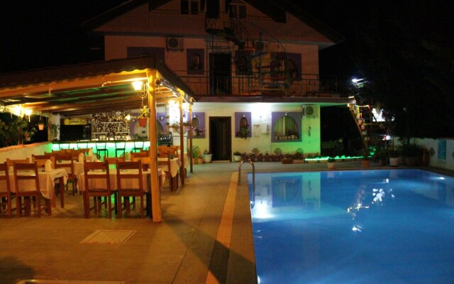 Alinda Villa