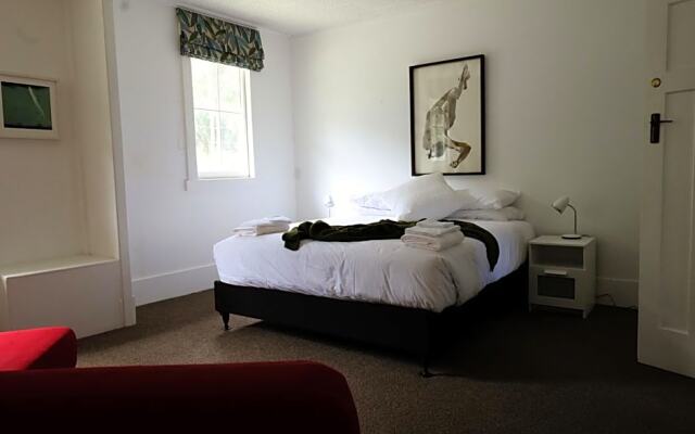 Muriwai Lodge