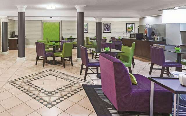 Travelodge by Wyndham Houston Cy-Fair