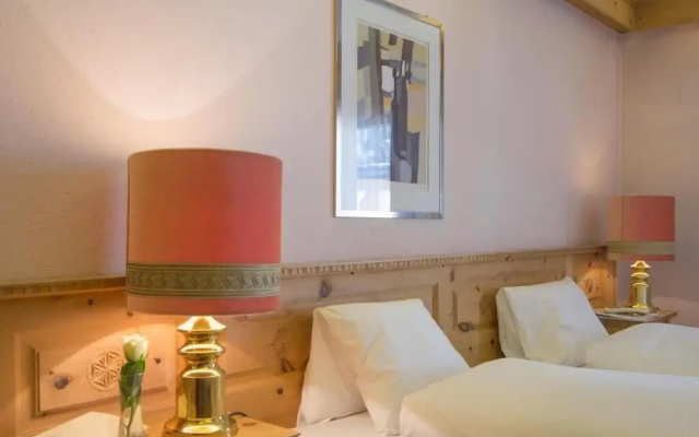 Hotel Alpina – Guest Rooms – Zernez