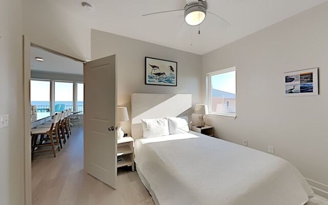 Sea Glass by Southern Vacation Rentals