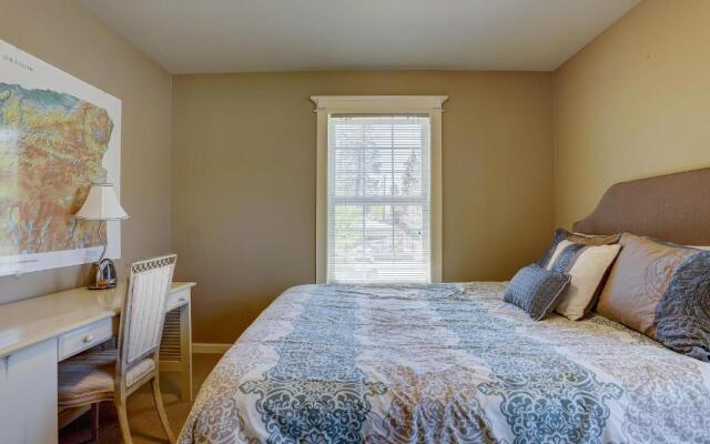 Westside Walkable-AC-3BR/2.5BA