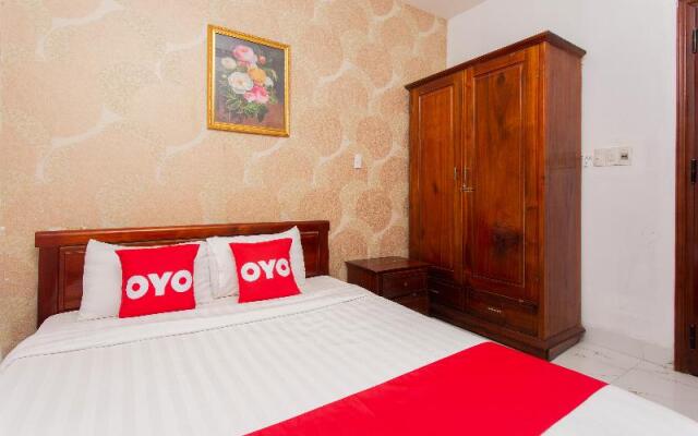 OYO 783 Rose Hotel