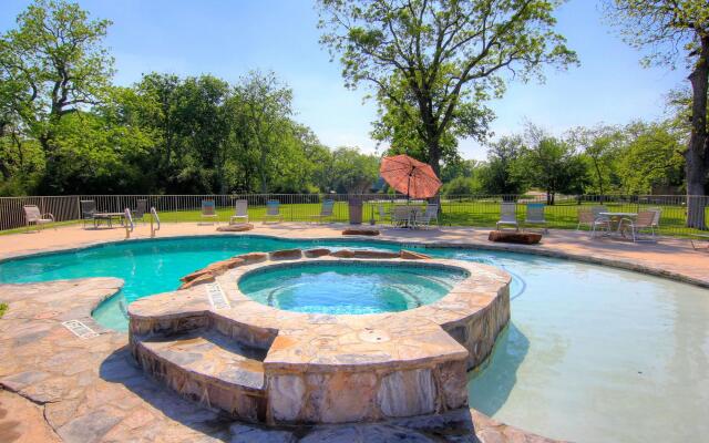 Guadalupe Getaway WW B201