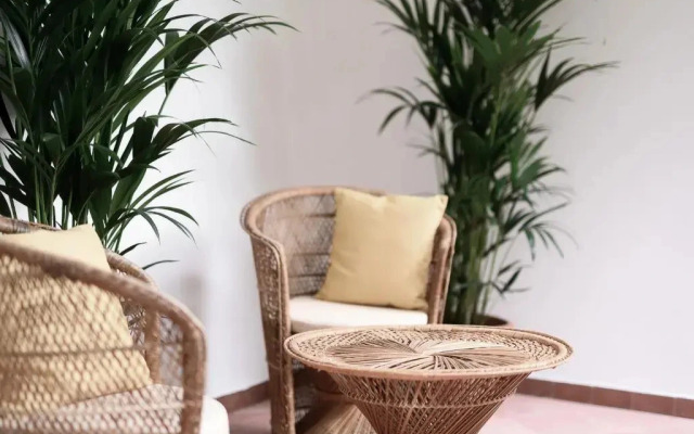 Villa Arnica Suites & Garden