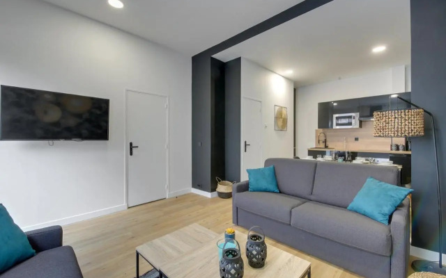 195-Suite Royal in Paris