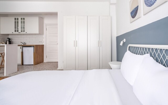 Sleek Studio Flat With Central Location in Kadikoy