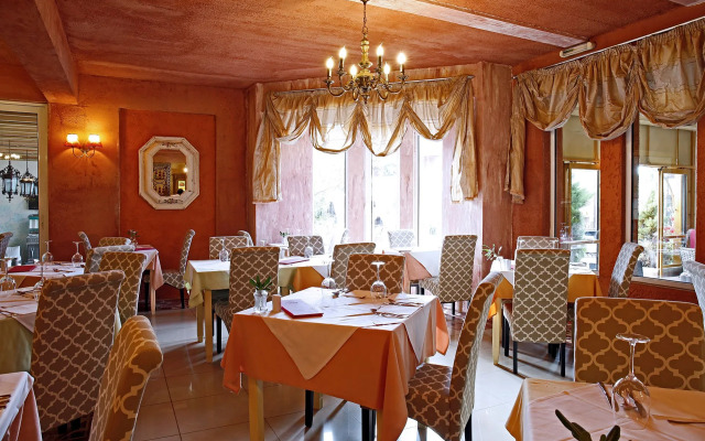 Orpheas Resort - Adults Only