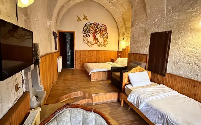 Tokmak Guest House