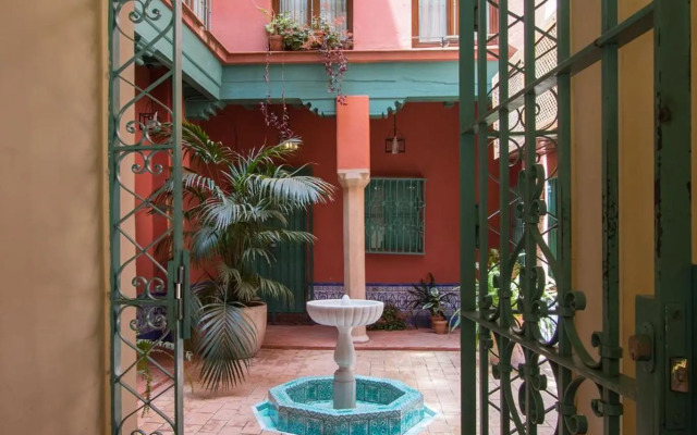 Oriental Apartment Gardens Views 2 pax