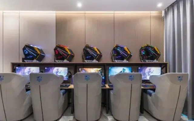 Crossing E-sports Hotel