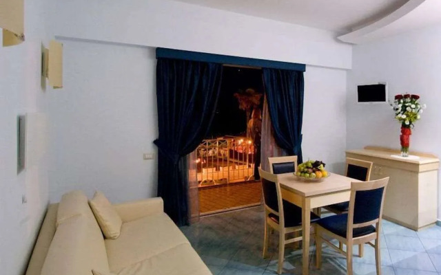 Suites Venustas Park