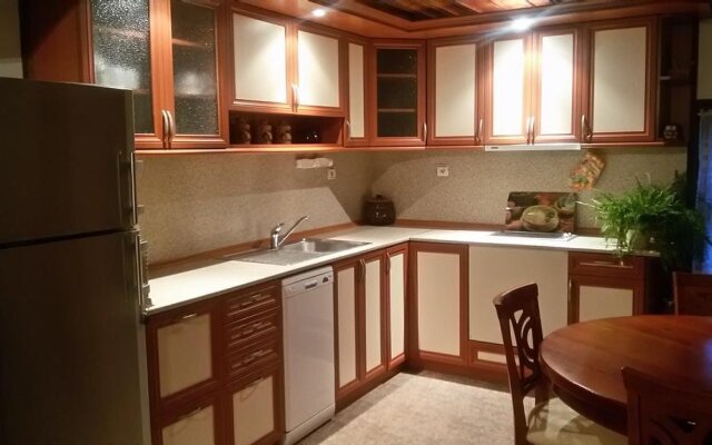 Complex Myahov House
