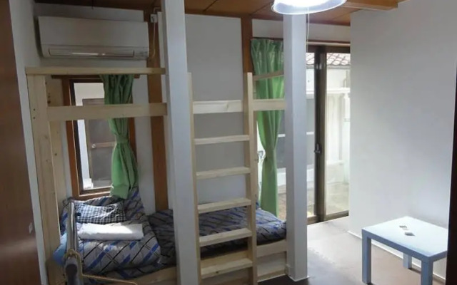 Tennoji Downtown Hostel Women Only (nur für Frauen)