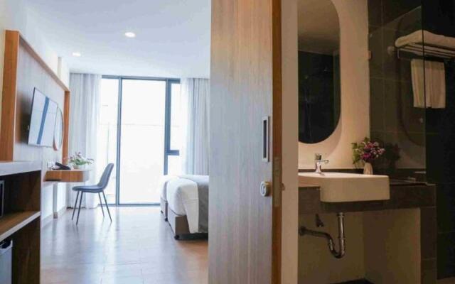 Canalis Suvarnabhumi Airport Hotel