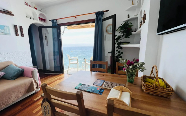 Maravillosas vistas al mar "Primera Línea" Apartamentos Can Toca - Seahouses